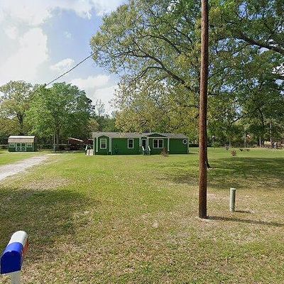 31 Scott Rd, Cleveland, TX 77328