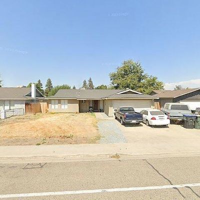 3116 W Whitendale Ave, Visalia, CA 93277