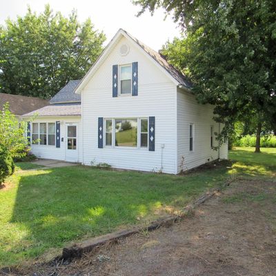 409 N High St, Milton, IA 52570