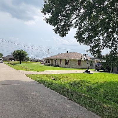 414 Lee Dr, Thibodaux, LA 70301