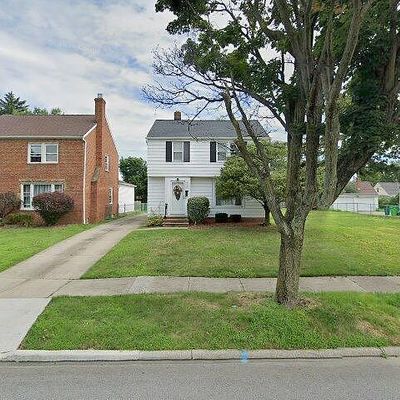 4151 Hinsdale Rd, Cleveland, OH 44121