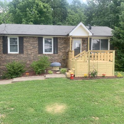 417 Cunningham Ln, Clarksville, TN 37042