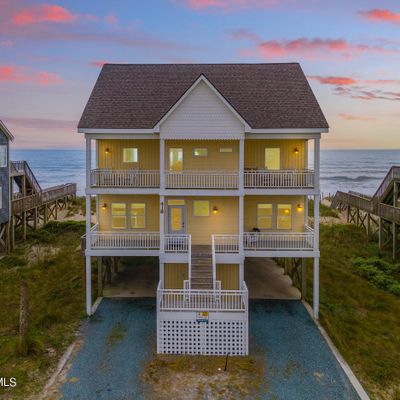 418 New River Inlet Rd, Sneads Ferry, NC 28460