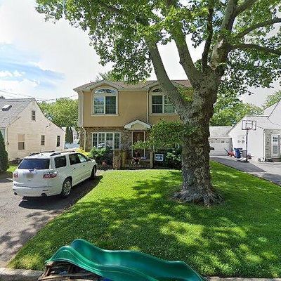 42 James Ave, Clark, NJ 07066