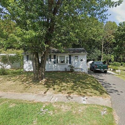 42 Holden Dr, New Castle, DE 19720