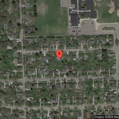 421 2 Nd St, South Lyon, MI 48178