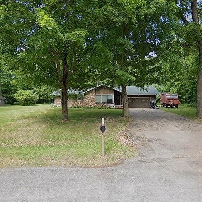 421 Winnebago Ave, Hatley, WI 54440