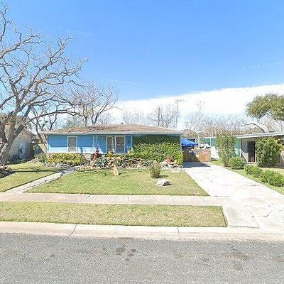 430 Canterbury Dr, Corpus Christi, TX 78412