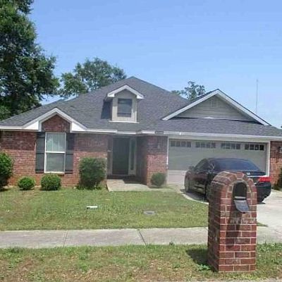 4322 Penn Dr, Semmes, AL 36575