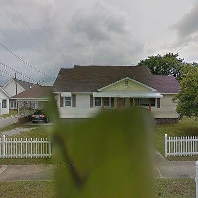 445 Oak St, Winnsboro, SC 29180