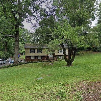 4585 Kreeger Rd, Winston Salem, NC 27106