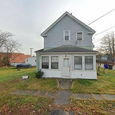 38 Warwick St, East Providence, RI 02914