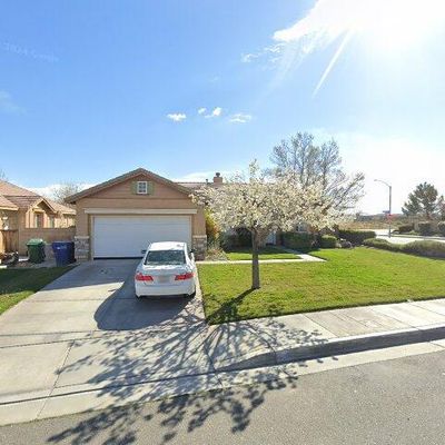 38212 Grant Dr, Palmdale, CA 93552