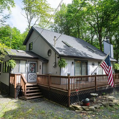 3853 Applegate Rd, Lake Ariel, PA 18436