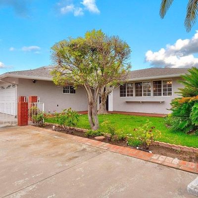 3875 Boone St, San Diego, CA 92117