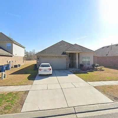 39400 Legacy Lake Dr, Gonzales, LA 70737