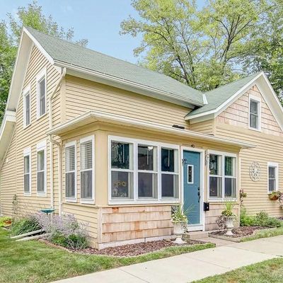 40 E Main St, Waconia, MN 55387