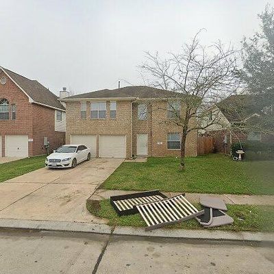 4014 E Lindbergh Ct, Baytown, TX 77521