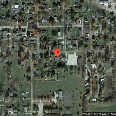 404 W Vine St, Le Roy, IL 61752