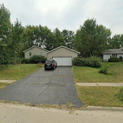 5573 Grove Hill Rd, Rockford, IL 61114