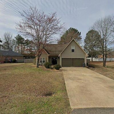 56 Ora Ln, Caledonia, MS 39740