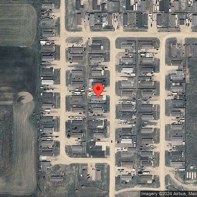 5619 Stoneview Ave, Williston, ND 58801