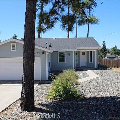 466 Castle Dr, Paradise, CA 95969