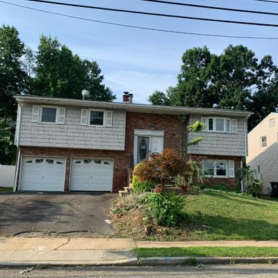 47 Fanning St, Fords, NJ 08863