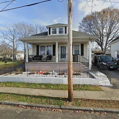 47 N Prospect St, East Providence, RI 02914