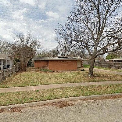 4804 Alamo Dr, Wichita Falls, TX 76302