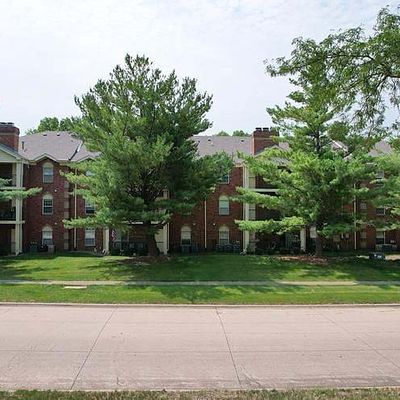 4910 Pleasant St #2, West Des Moines, IA 50266