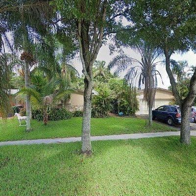 4951 Sw 88 Th Ter, Cooper City, FL 33328