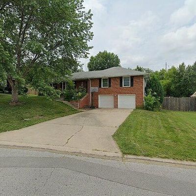 5012 N Flora Ave, Kansas City, MO 64118