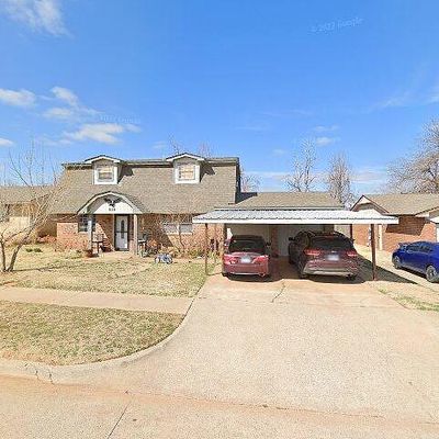 635 W Elder Dr, Mustang, OK 73064