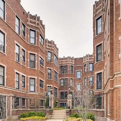 636 Sheridan Sq #2, Evanston, IL 60202