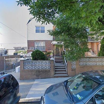 6371 Alderton St, Rego Park, NY 11374