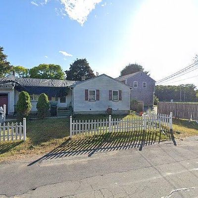 64 1 St St, Taunton, MA 02780