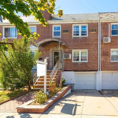 6744 198 Th St, Fresh Meadows, NY 11365