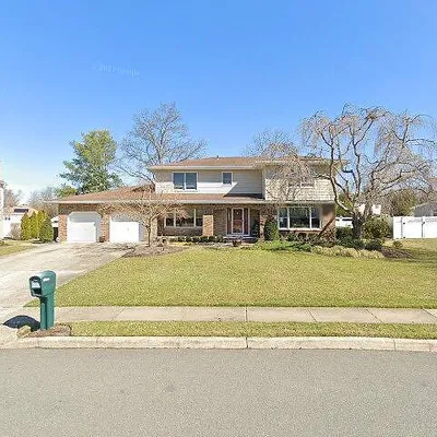 675 Princess Ct, Toms River, NJ 08753