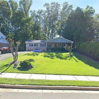 6806 Sydenstricker Rd, Springfield, VA 22152