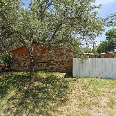 6941 Ireland Dr, Brownwood, TX 76801