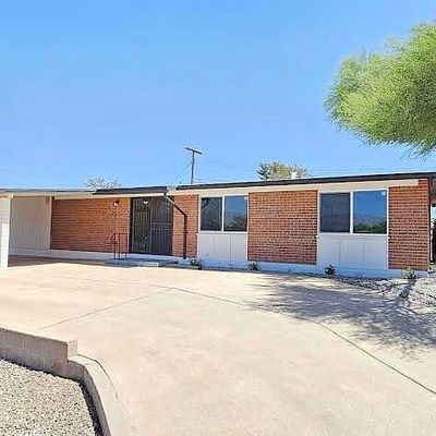 6952 E Oberlin Dr, Tucson, AZ 85710