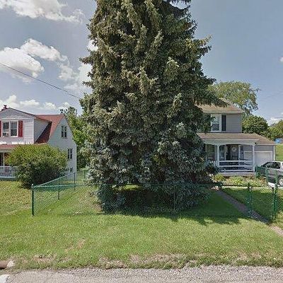 701 Lovers Ln, Steubenville, OH 43953