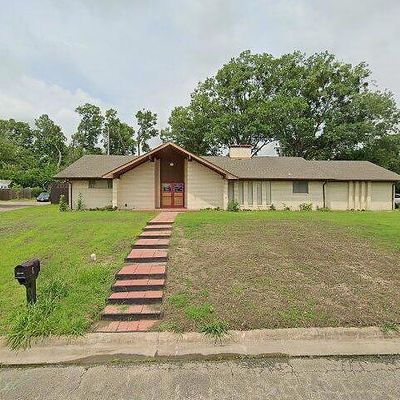 6 Priscilla Ln, Greenville, TX 75402