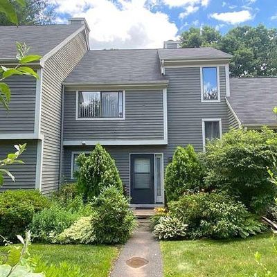 6 Wild Rose Ct, Bloomfield, CT 06002