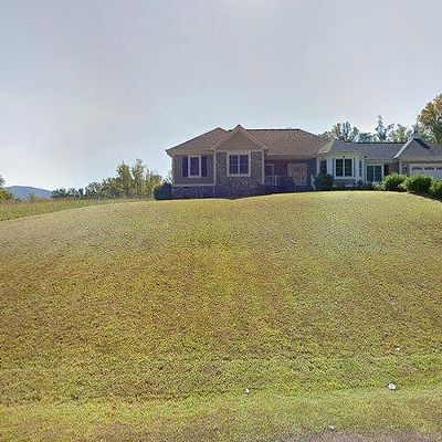 60 Southview Cir, Penhook, VA 24137