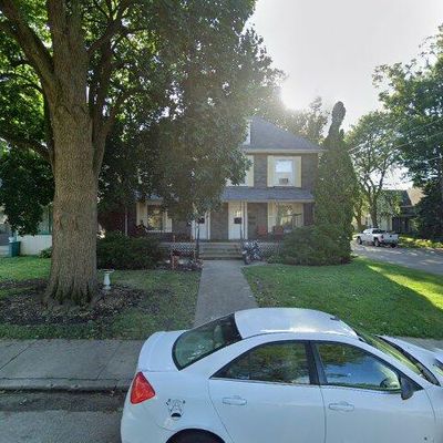 611 1 St Ave, Sterling, IL 61081