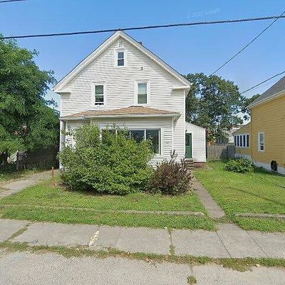 62 Fenner Ave, Riverside, RI 02915