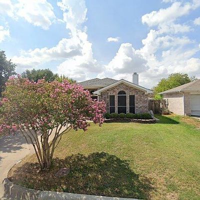 8057 Summer Sun Dr, Fort Worth, TX 76137