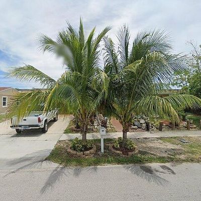 814 Cochran Dr, Lake Worth Beach, FL 33461